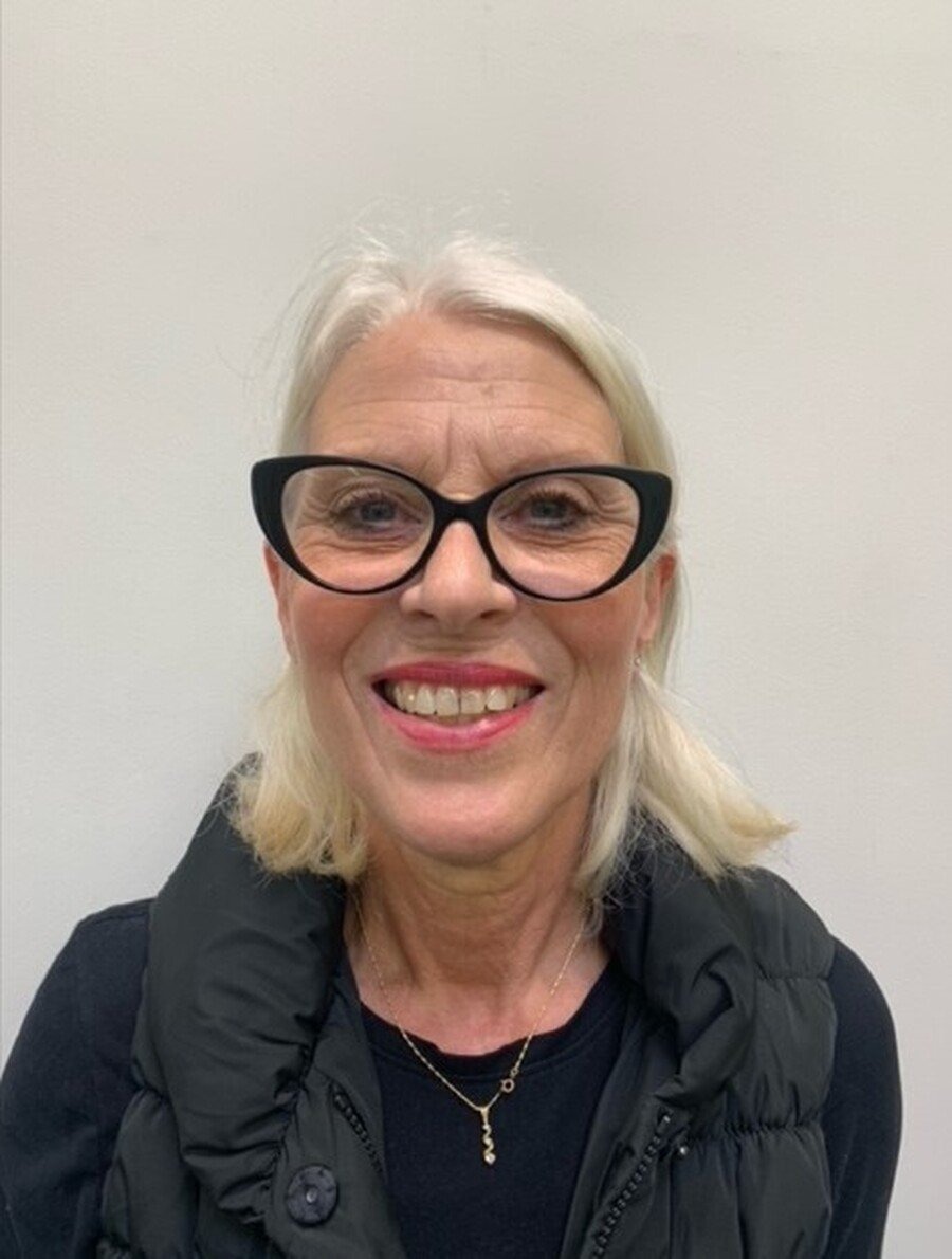 Photo of Mrs Linda Richards